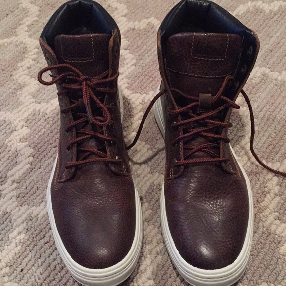 Timberland Shoes - Size 7 Womens Timberland boot/shoe